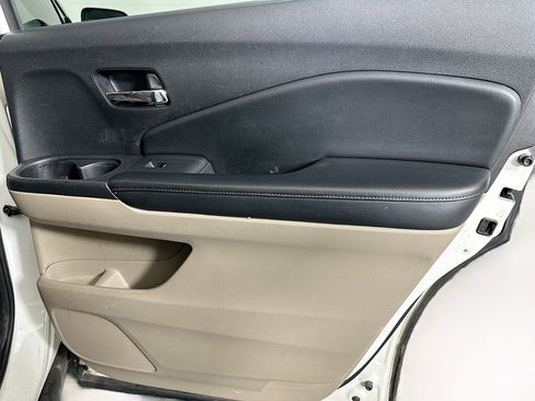 Used 2017 Honda Pilot EX image 29