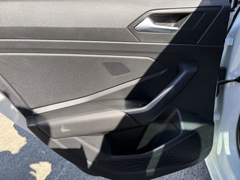 Used 2021 Volkswagen Jetta SE w/ SE Cold Weather Package image 21