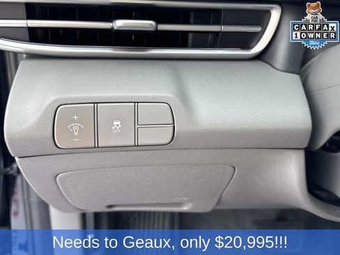 Used 2025 Hyundai Elantra SEL FWD image 50