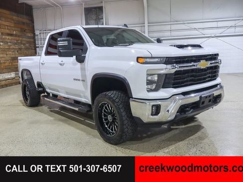 Used 2025 Chevrolet Silverado 2500 LT w/ Convenience Package AWD/4WD image 54
