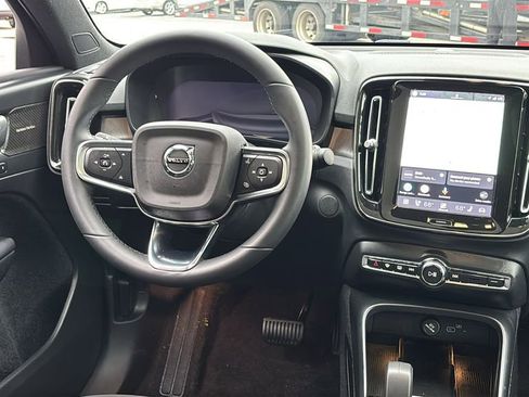 Certified 2023 Volvo C40 P8 Recharge Ultimate AWD/4WD image 7