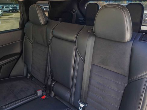 Used 2023 Mitsubishi Outlander SE image 31