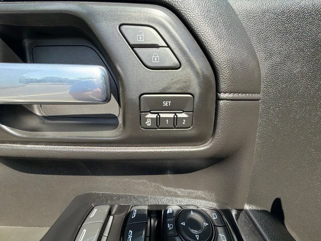 Used 2020 Chevrolet Silverado 2500 LTZ w/ LTZ Premium Package AWD/4WD image 16