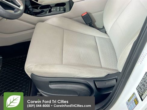 Used 2019 Hyundai Tucson SE image 22