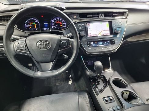 Used 2013 Toyota Avalon Limited image 27