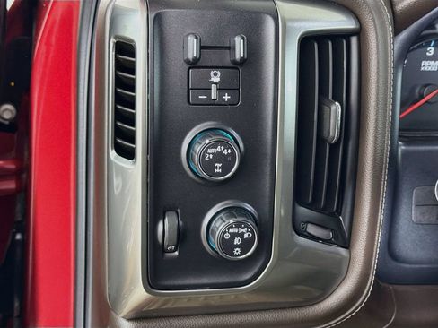 Used 2018 Chevrolet Silverado 1500 LTZ w/ LTZ Plus Package AWD/4WD image 11