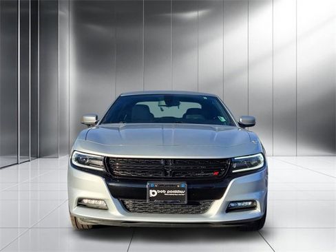 Used 2019 Dodge Charger SXT w/ Driver Confidence Group image 8
