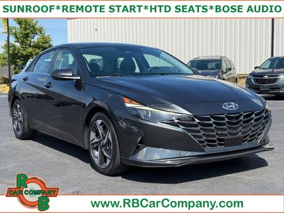 Used 2021 Hyundai Elantra SEL w/ Convenience + Premium Package