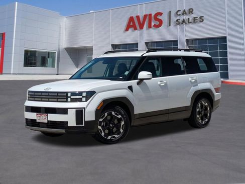 Used 2025 Hyundai Santa Fe SEL FWD image 1