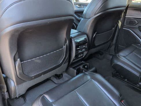 Used 2021 Jeep Grand Cherokee L Limited AWD/4WD image 18