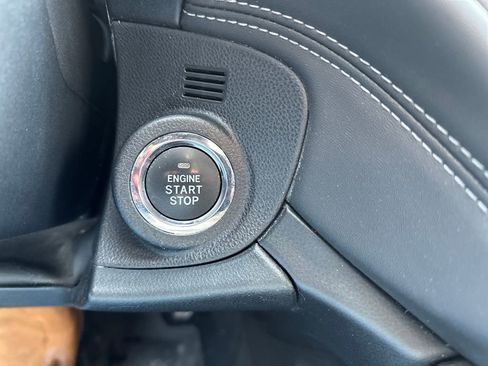 Certified 2022 Subaru Outback Premium image 23