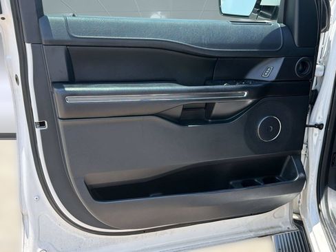Used 2019 Ford Expedition Max XLT w/ Equipment Group 201A RWD image 23