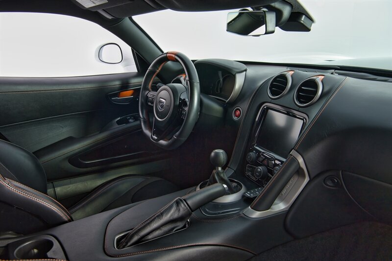 Used 2014 SRT Viper SRT-10 RWD image 33