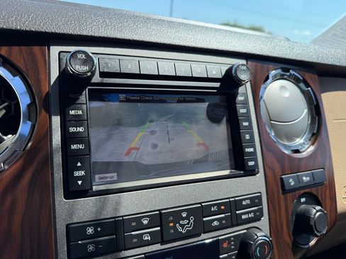 Used 2011 Ford F350 Lariat w/ Lariat Ultimate Pkg image 37