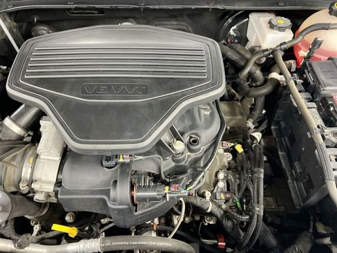 Used 2020 Chevrolet Blazer LT AWD/4WD image 19