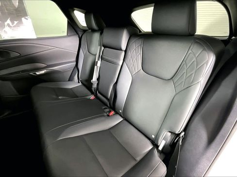 Used 2025 Lexus RX 350h image 18