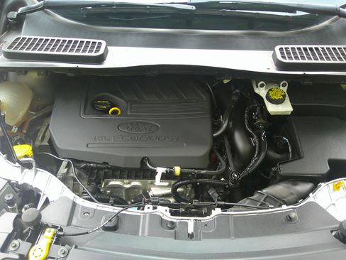 Used 2018 Ford Escape SEL image 48