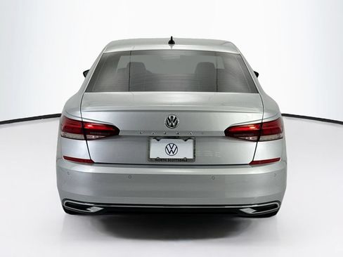 Used 2020 Volkswagen Passat 2.0T SEL FWD image 6