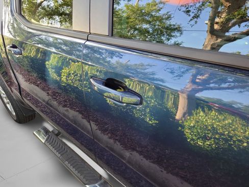 Used 2020 Chevrolet Silverado 1500 LT w/ All-Star Edition RWD image 14
