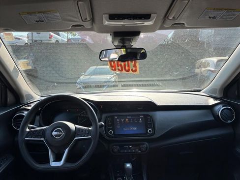 Certified 2022 Nissan Kicks SV FWD image 7