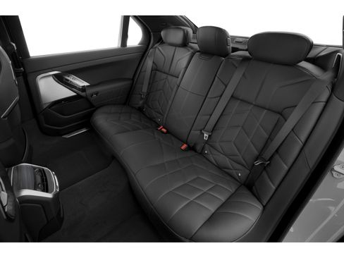 Used 2023 BMW 760i xDrive AWD/4WD image 11