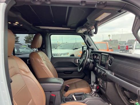 Used 2023 Jeep Wrangler Unlimited Sahara w/ Cold Weather Group image 25