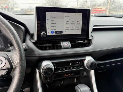 Used 2025 Toyota RAV4 LE image 19