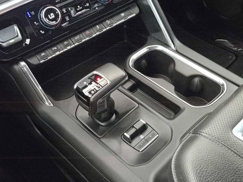 Used 2022 GMC Sierra 1500 Denali image 21