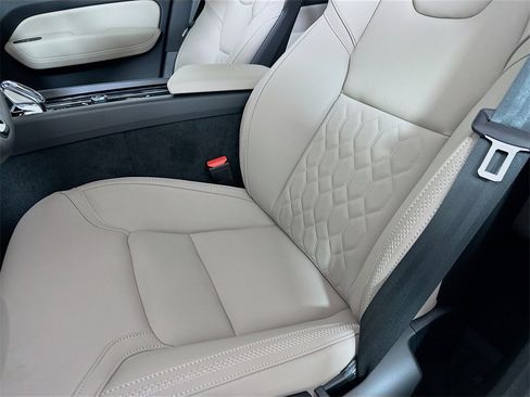 Used 2026 Volvo XC60 B5 Plus w/ Protection Package Premier image 8