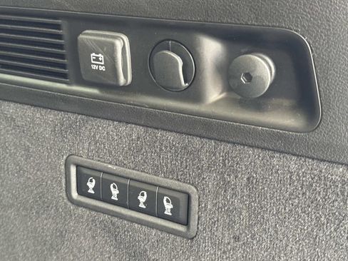 Used 2023 Jeep Grand Wagoneer Series III AWD/4WD image 7