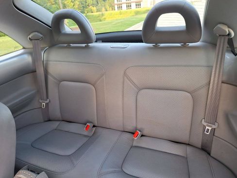Used 2001 Volkswagen Beetle GLX FWD image 13