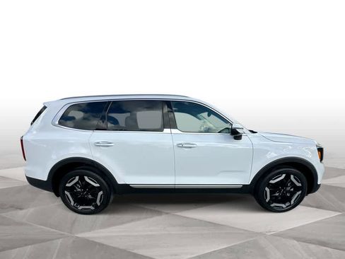 Certified 2024 Kia Telluride S FWD image 9