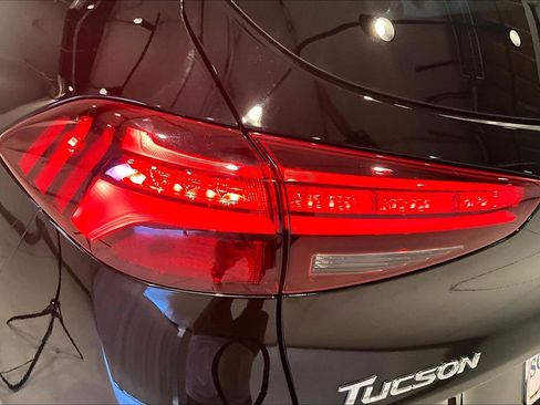 Used 2020 Hyundai Tucson Limited FWD image 24