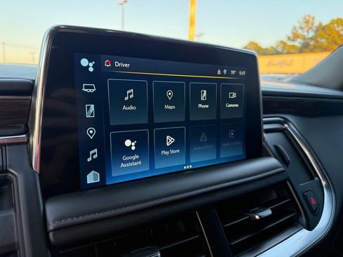 Used 2023 Chevrolet Tahoe Z71 w/ Z71 Off-Road Package image 12