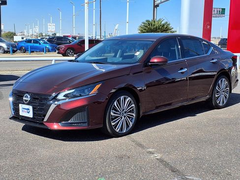 Used 2024 Nissan Altima 2.5 SL image 3