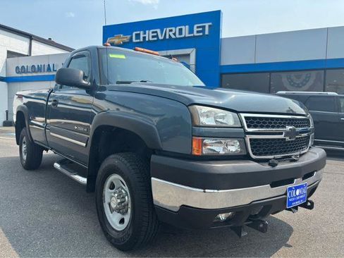 Used 2006 Chevrolet Silverado 2500 LT w/ Snow Plow Prep Package AWD/4WD image 14
