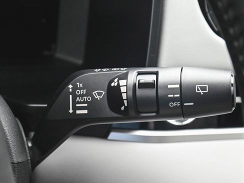 New 2025 Mitsubishi Outlander image 26