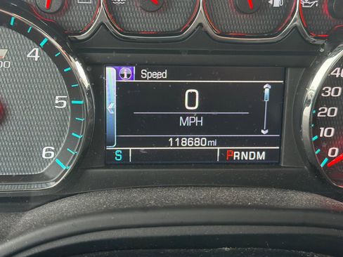 Used 2016 Chevrolet Tahoe LT image 12