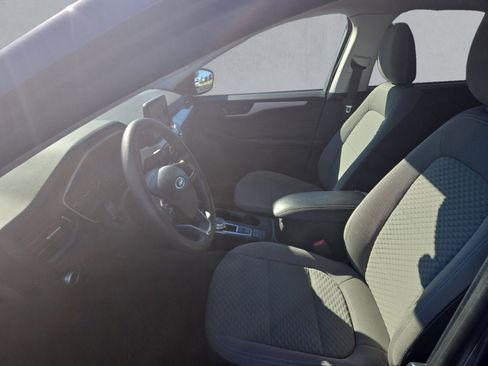 Certified 2022 Ford Escape SE image 11