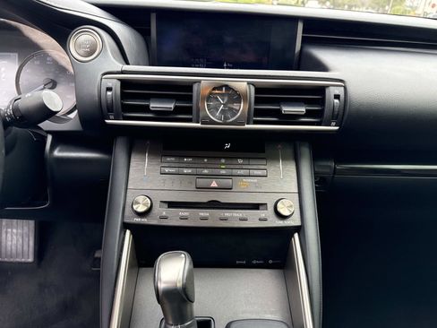 Used 2019 Lexus IS 300 300 image 27