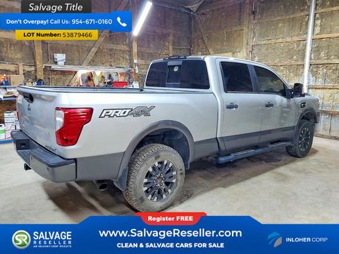 Used 2019 Nissan Titan PRO-4X w/ Pro-4x Convenience Package AWD/4WD image 4
