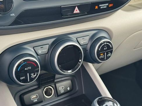 New 2026 Hyundai Venue SEL FWD image 23