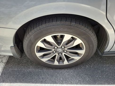 Used 2023 Honda Odyssey EX-L image 11
