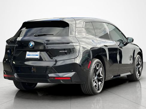 Used 2024 BMW iX xDrive50 w/ Premium Package AWD/4WD image 5