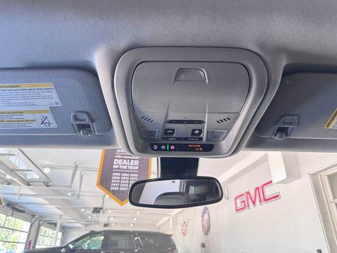 Certified 2023 GMC Terrain SLT AWD/4WD image 26