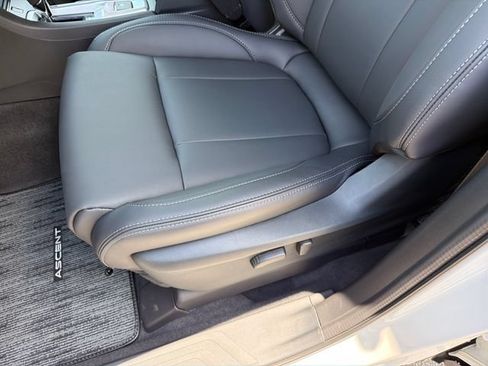 New 2026 Subaru Ascent Premium AWD/4WD image 18