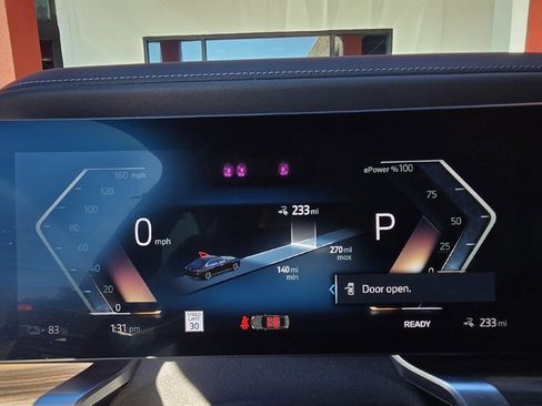 Used 2024 BMW i7 eDrive50 w/ Executive Package image 21