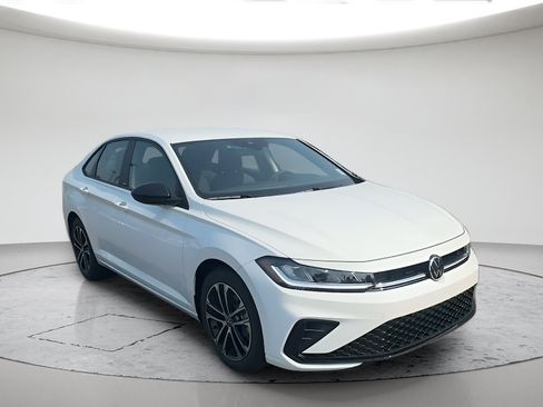 Used 2026 Volkswagen Jetta Sport FWD image 3