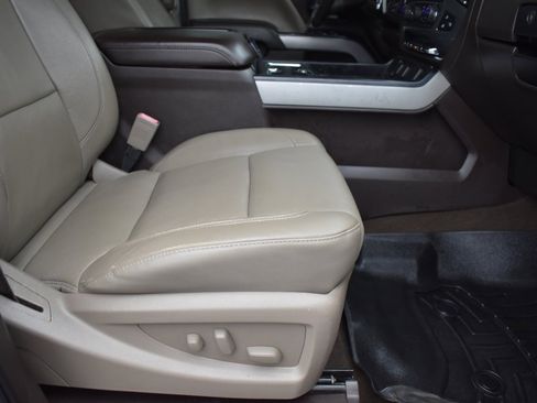 Used 2015 Chevrolet Silverado 2500 LTZ image 8