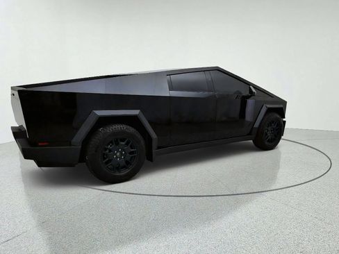 Used 2025 Tesla Cybertruck 2WD Crew Cab image 8